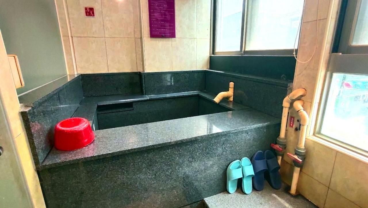 Jin Yong Quan Spa Hotspring Resort Ваньлі Екстер'єр фото