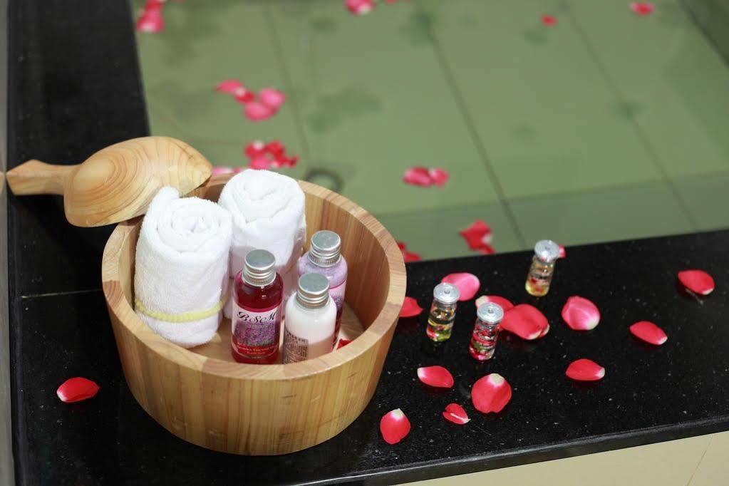 Jin Yong Quan Spa Hotspring Resort Ваньлі Екстер'єр фото